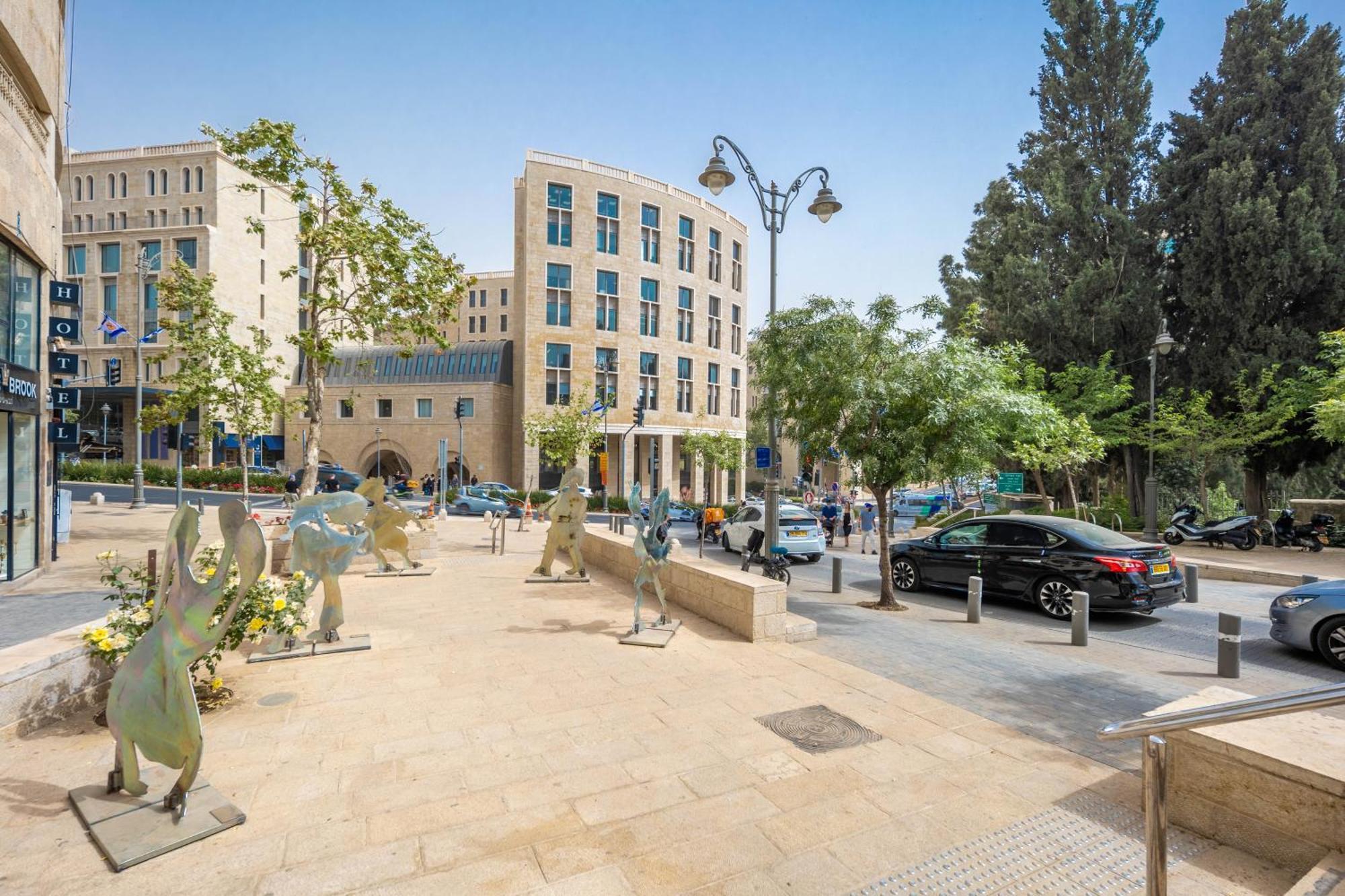 Mamilla View- Suites & Apt Hotel Jerusalem Exteriör bild