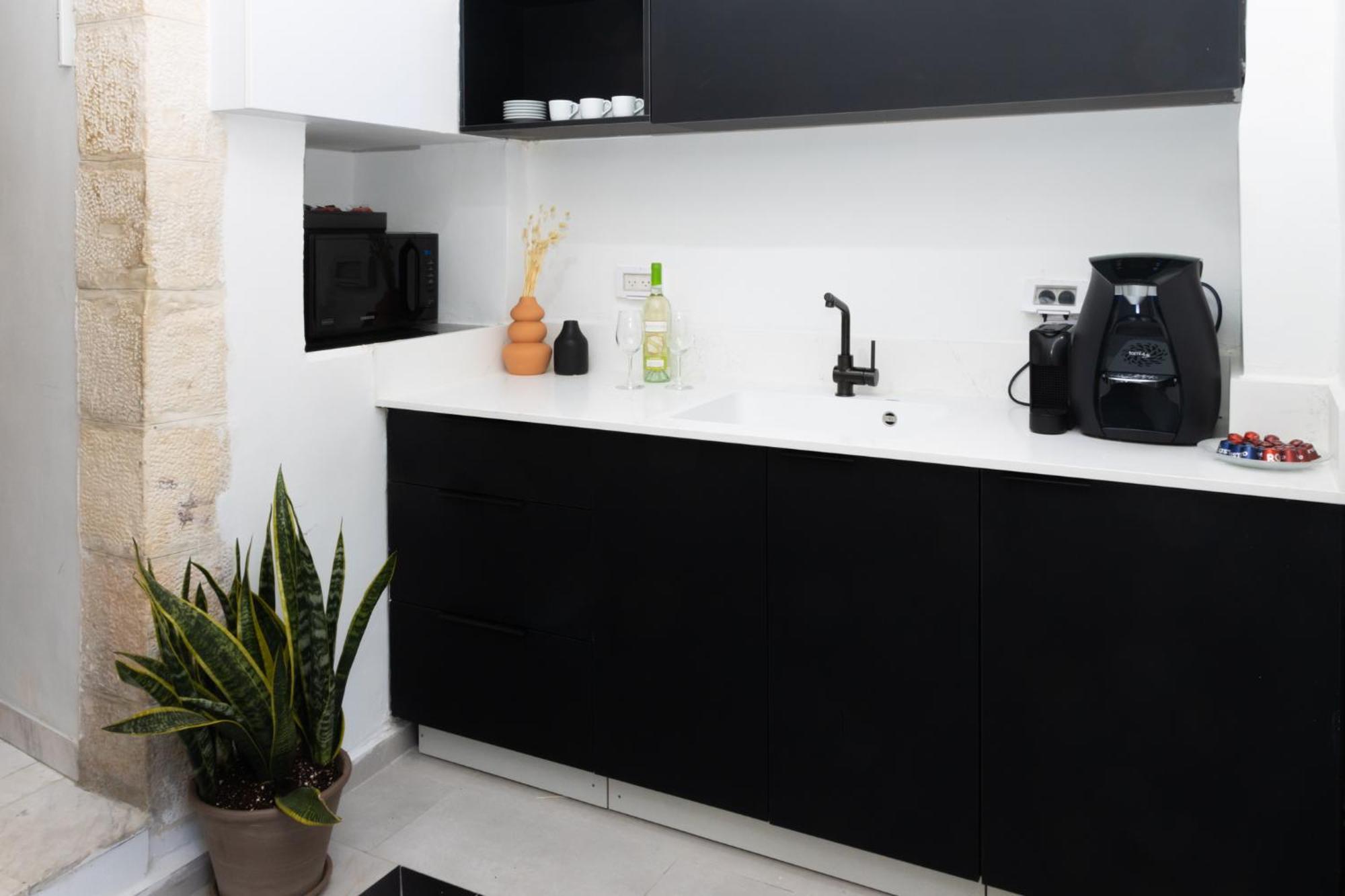 Mamilla View- Suites & Apt Hotel Jerusalem Rum bild